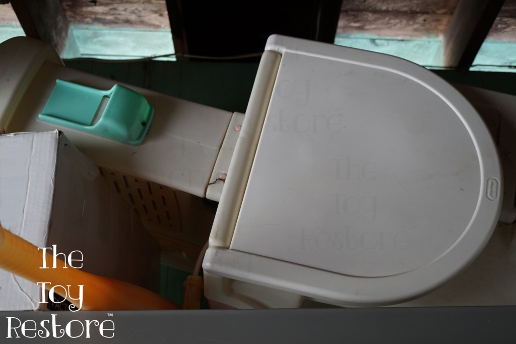 Sun Bleached Vintage Little Tikes Beauty Salon